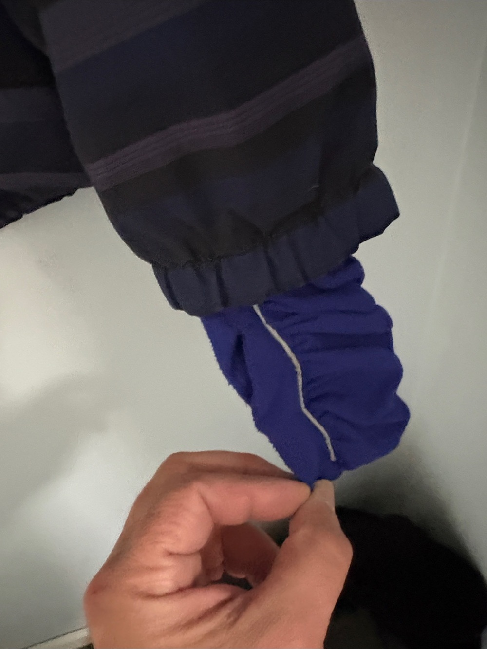 Lululemon - Picture 5 of 7
